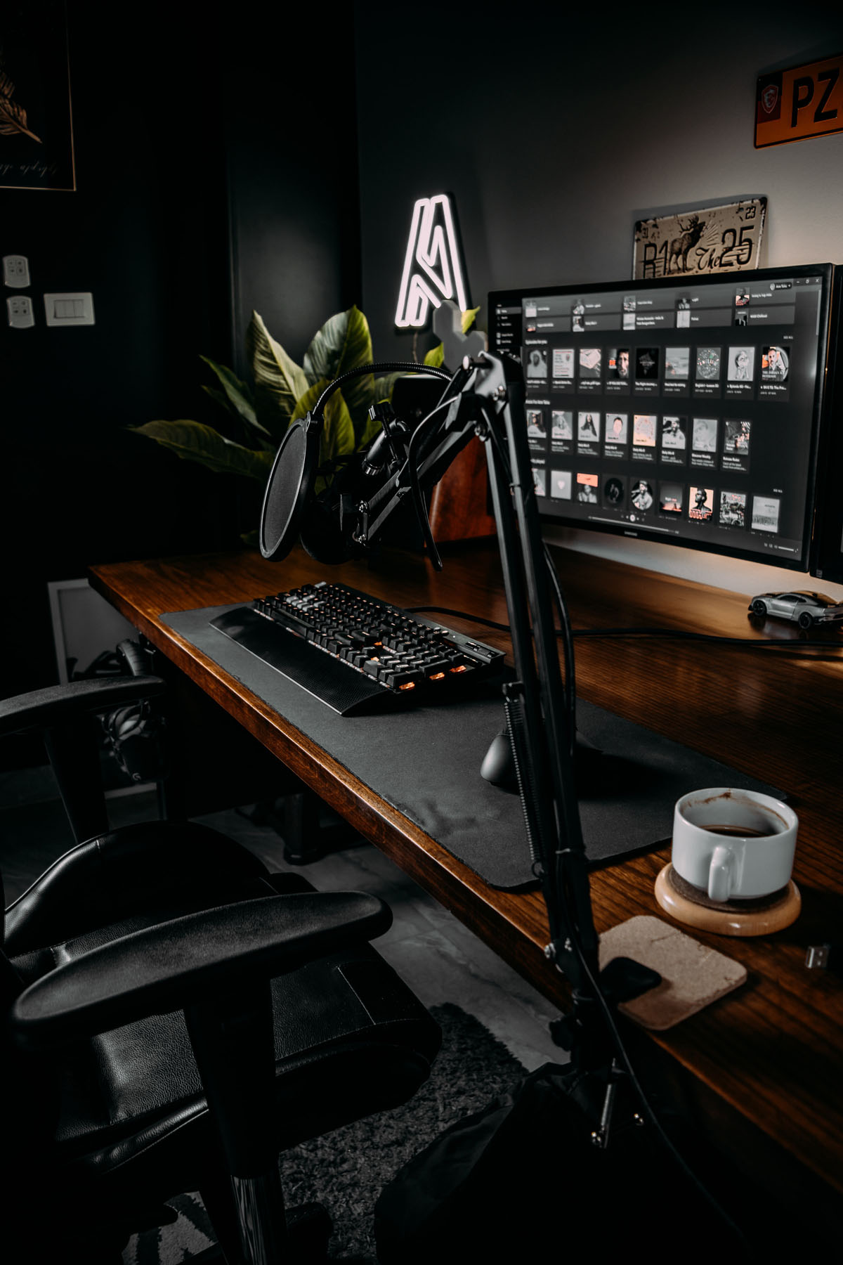 amr-taha-UOMrO-JN-XQ-unsplash